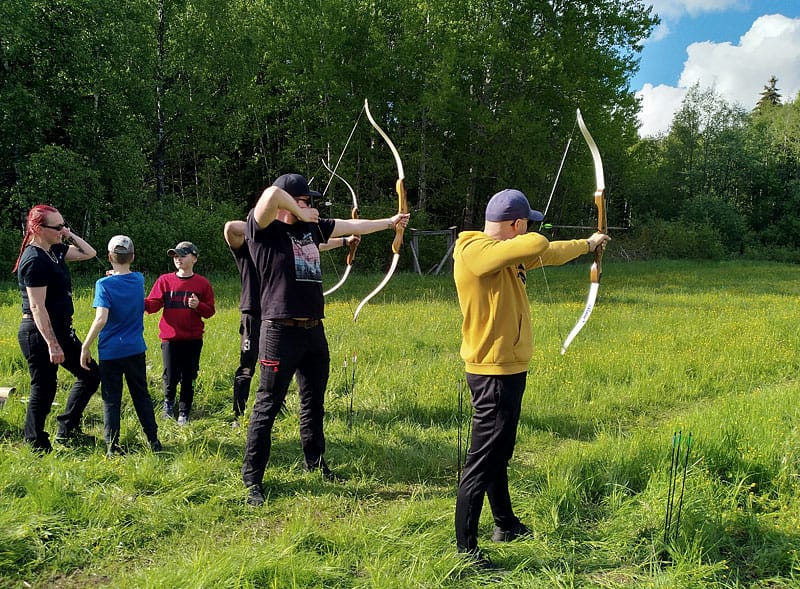 Isät ja pojat puussa -seikkailutoiminta